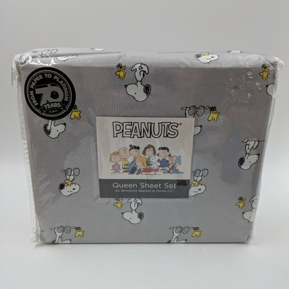 Peanuts Snoopy & Woodstock Gray Queen Sheet Set New In Box